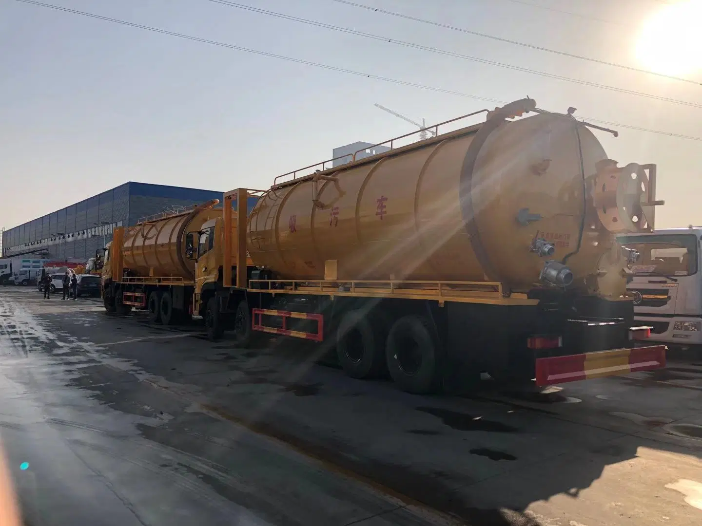 Dongfeng 35m3/35000litres Heavy Duty Vacuum Tank Sewage Suction Truck Sewager Truck