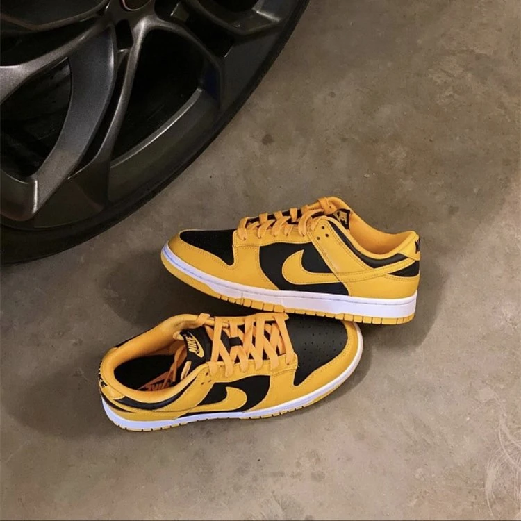 Men Yellow Black Nike Dunk Sb Low Casual Nike Shoes