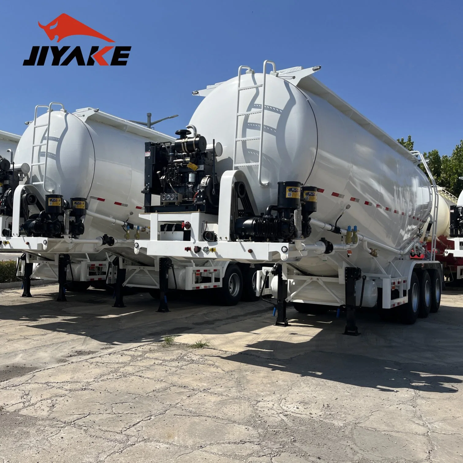 4-Axle 70cbm Bulk Cement Semi-Trailer in Dubai