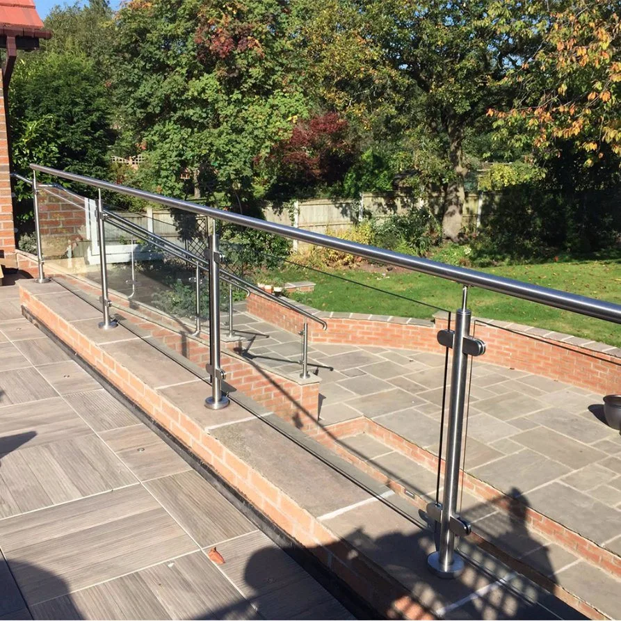 Simple Frameless Stainless Steel Balustrade with Glass Clamp for Staircase and Balcony