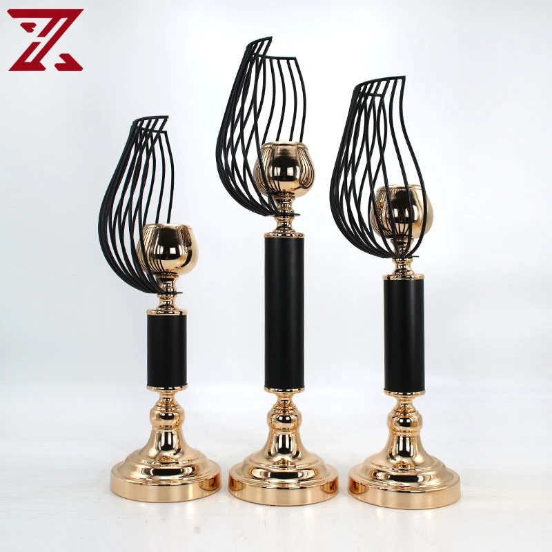 Directa de Fábrica moderna forma de linterna de metal dorado candelabro de hierro Decoración