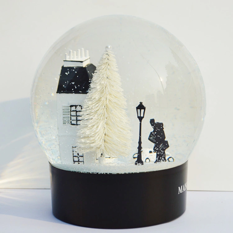 120mm Water Summer Souvenir Sculpture Glass Snow Globe