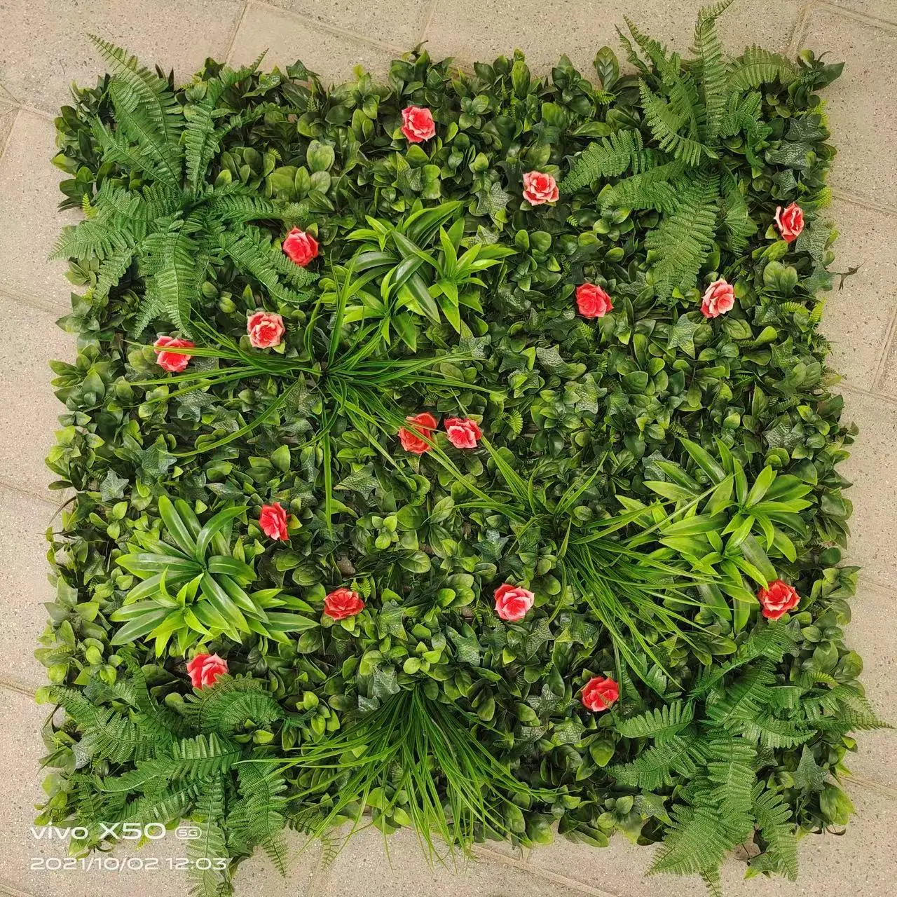 Outdoor Green Wall 1*1m Artificial Plant with Flower Artificial Turf