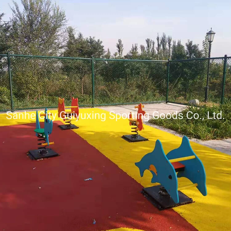 Los niños al aire libre Gimnasio infantil alegre Toy