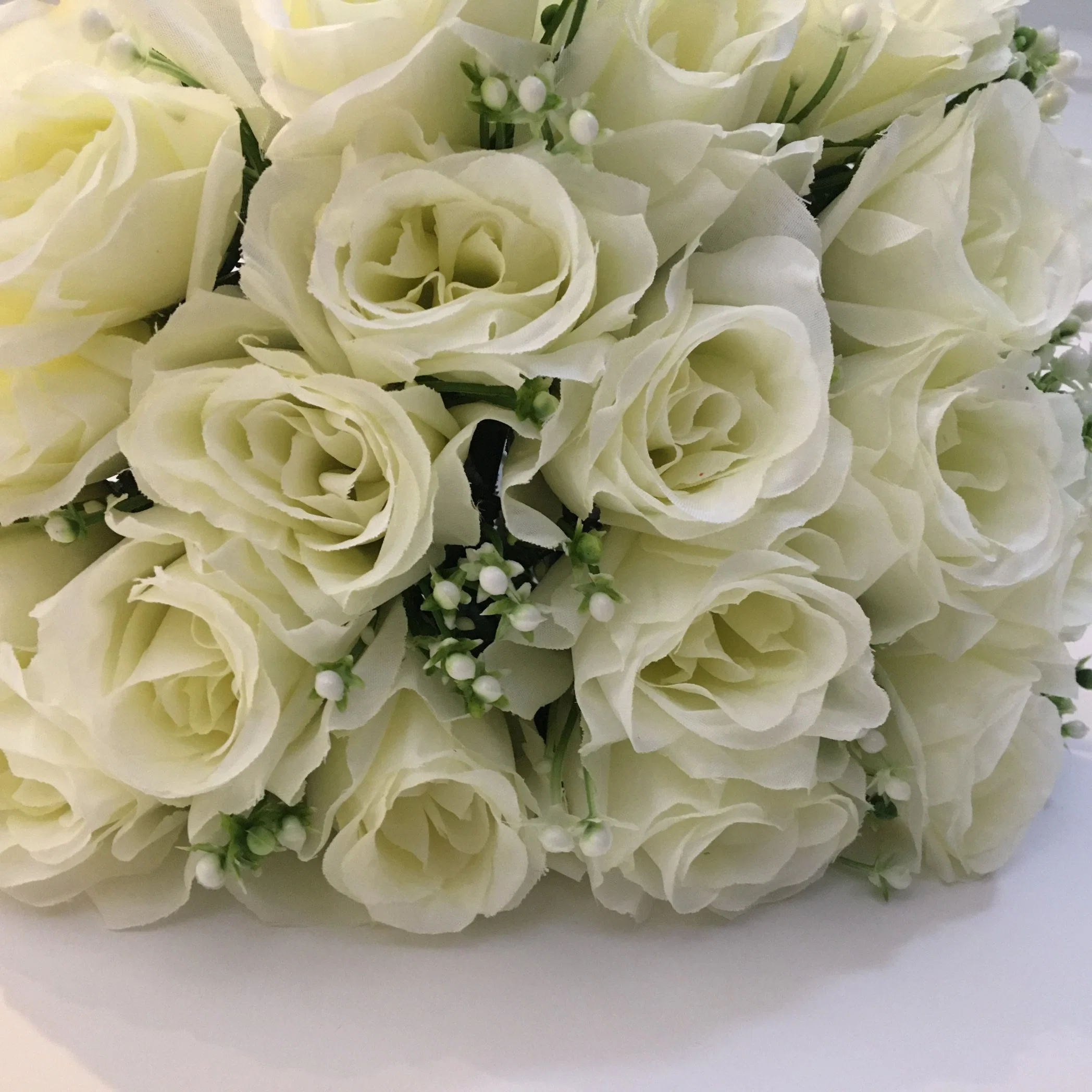 Guangzhou Dekorative Scream White Flowers 36cm Künstliche Hochzeit Rose Bouquet Blume