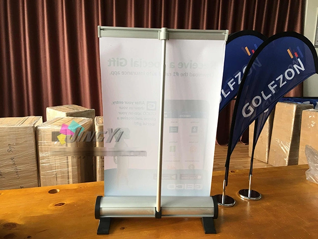 Verstellbarer Mini-Teleskop-Aluminium-Legierung Roll-Up Banner