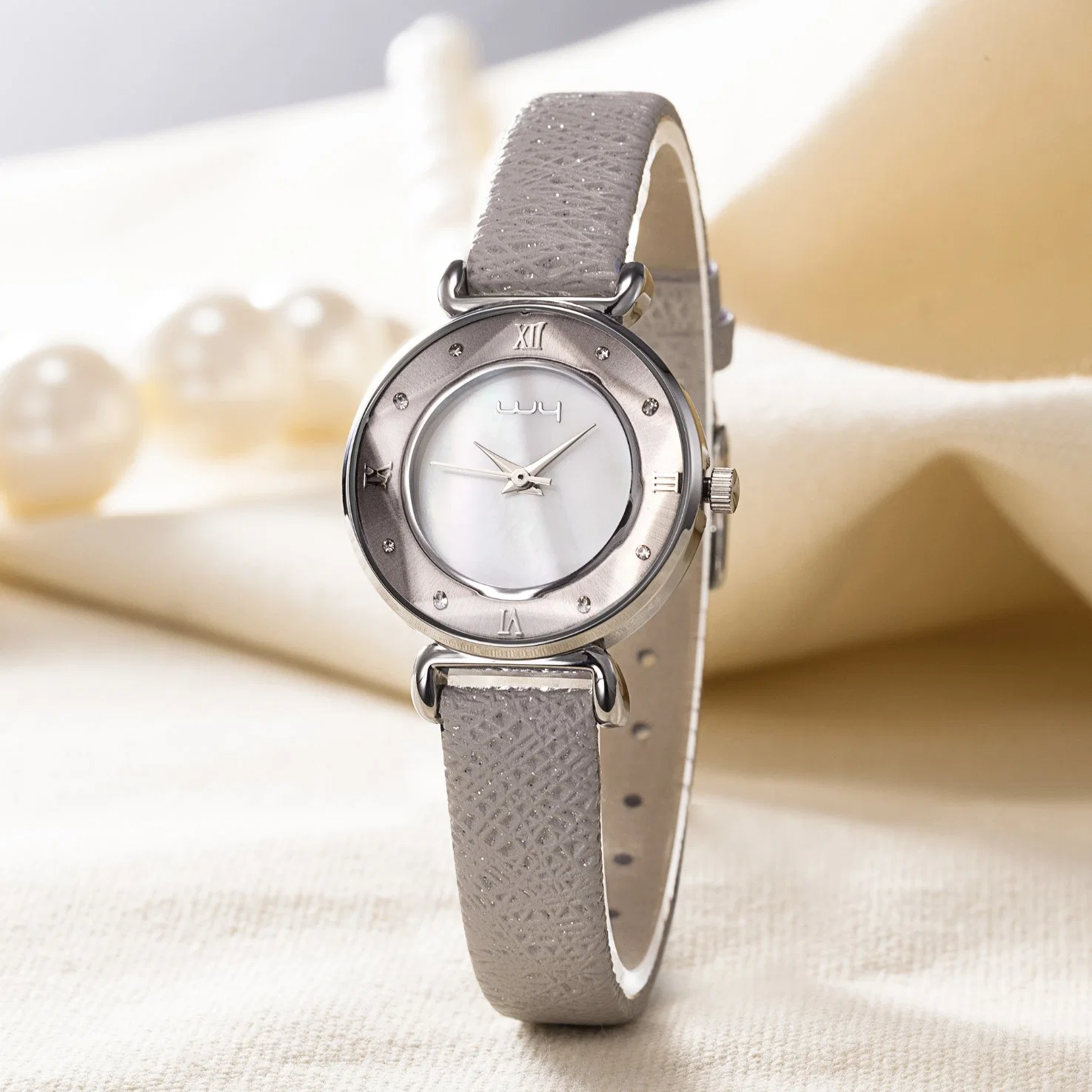 Cheap Vogue Modern Lady Classic Charming Women Wrist Watch Wy-094