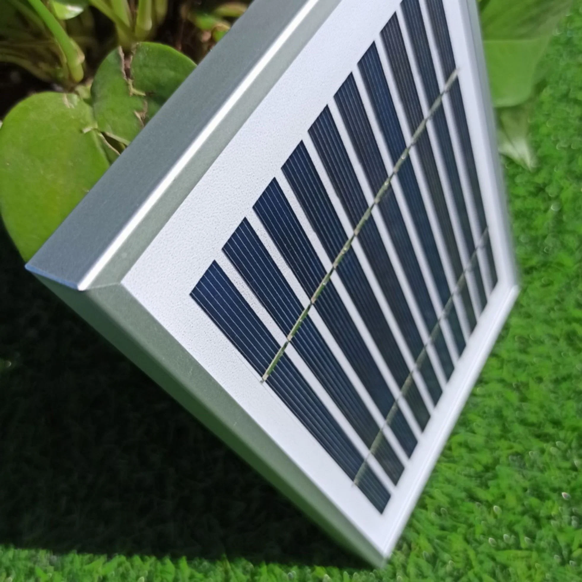 Made in China Custom Shapes & Size Tempered Glass Laminated Photovoltaic PV Module 8W Small Solar Panel 5W 9V Portable Solar Battery Charger for Marine Lantern