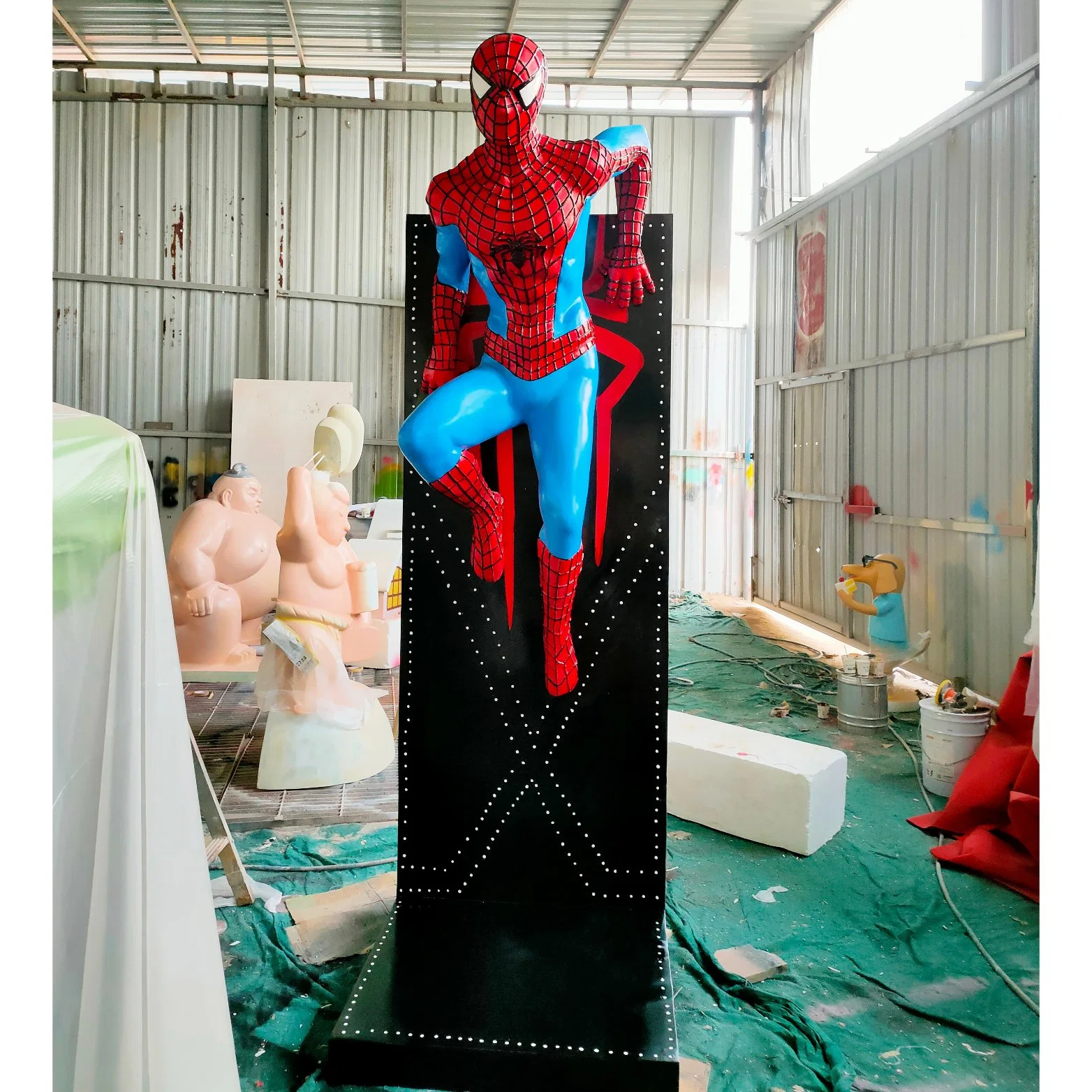 Tamaño de la vida Cartoon película personaje Escultura Fibreglass Spiderman Estatua resina Estatua de Spiderman