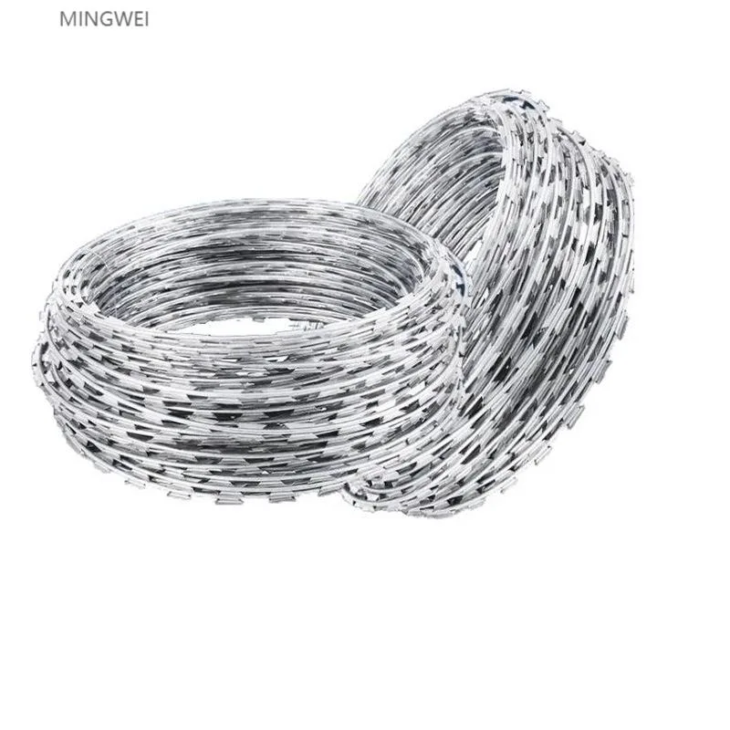 Mingwei PVC Barbed Wire Mesh Suppliers Bto-15 Steel Razor Wire Mesh China Galvanized Diamond Barbed Wire