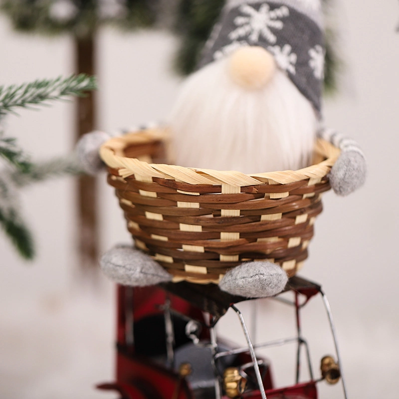 Europäische und amerikanische neue Weihnachtsschmuck Faceless Old man Candy Korb Bambus Kleine Holding Korb Creative Home Geschenke Dekoration