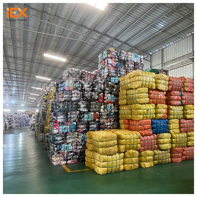 Mixed Second Hand Clothes Bulk in Bales 45kg Children, Men and Women Clothes Container to Africa High quality/High cost performance Grade a Bundle China Wholesale/Supplier Price Used Clothing