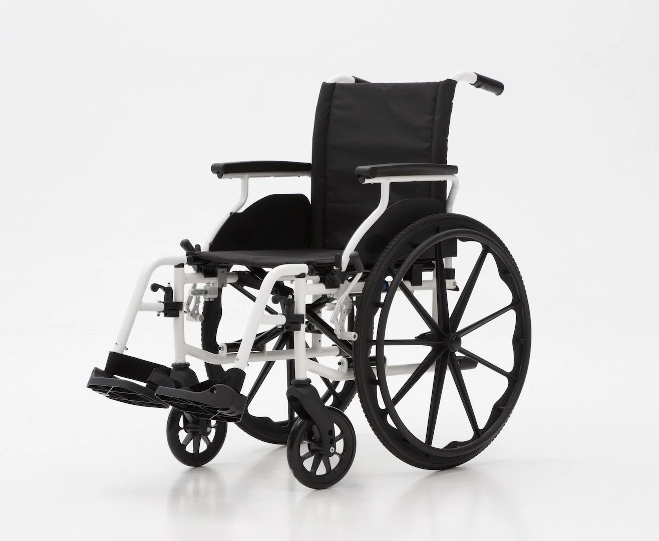 La Chine usine en fauteuil roulant pliable Aluminum-Alloy fauteuil roulant de pliage