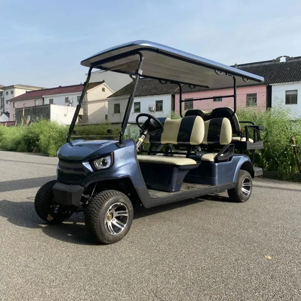 Voiturette de golf électrique à quatre roues, 4 places, pour visiter les maisons, admirer les paysages, assurer la sécurité, patrouiller et fonctionnant à l'aide d'une batterie de golf.