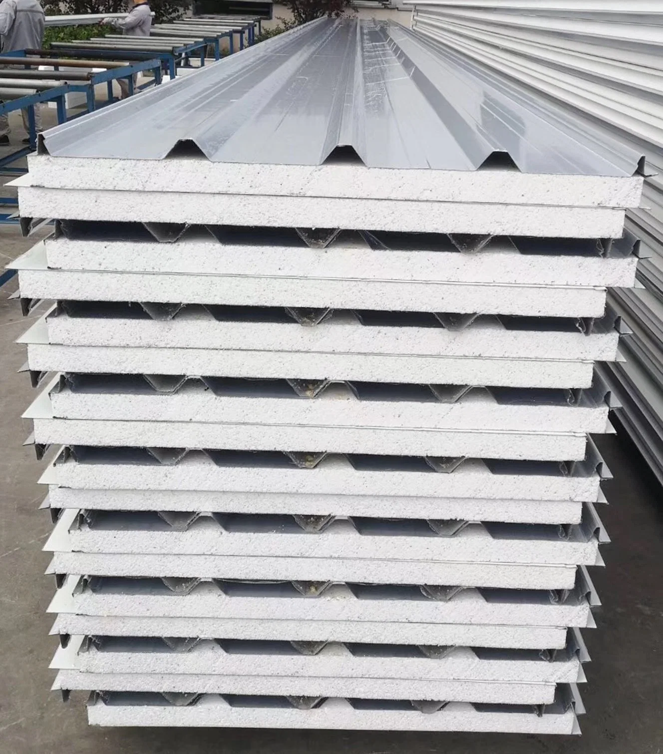 EPS / PU/ Rock Wool Sandwich Panel Good Insulation Material for Wall and Roof