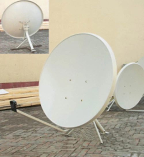 Banda Ku de 90cm en el exterior con Antena Parabólica 40.32dBi de ganancia