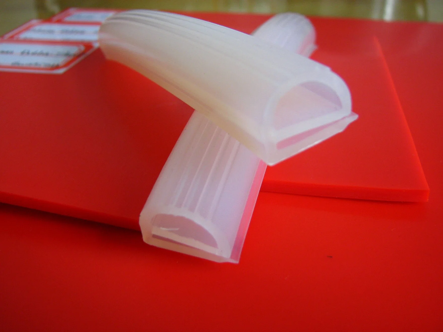 Food Grade 100% Virgin Silicone Extrusion, Silicone Stripe, Silicone Profile (3A1004)