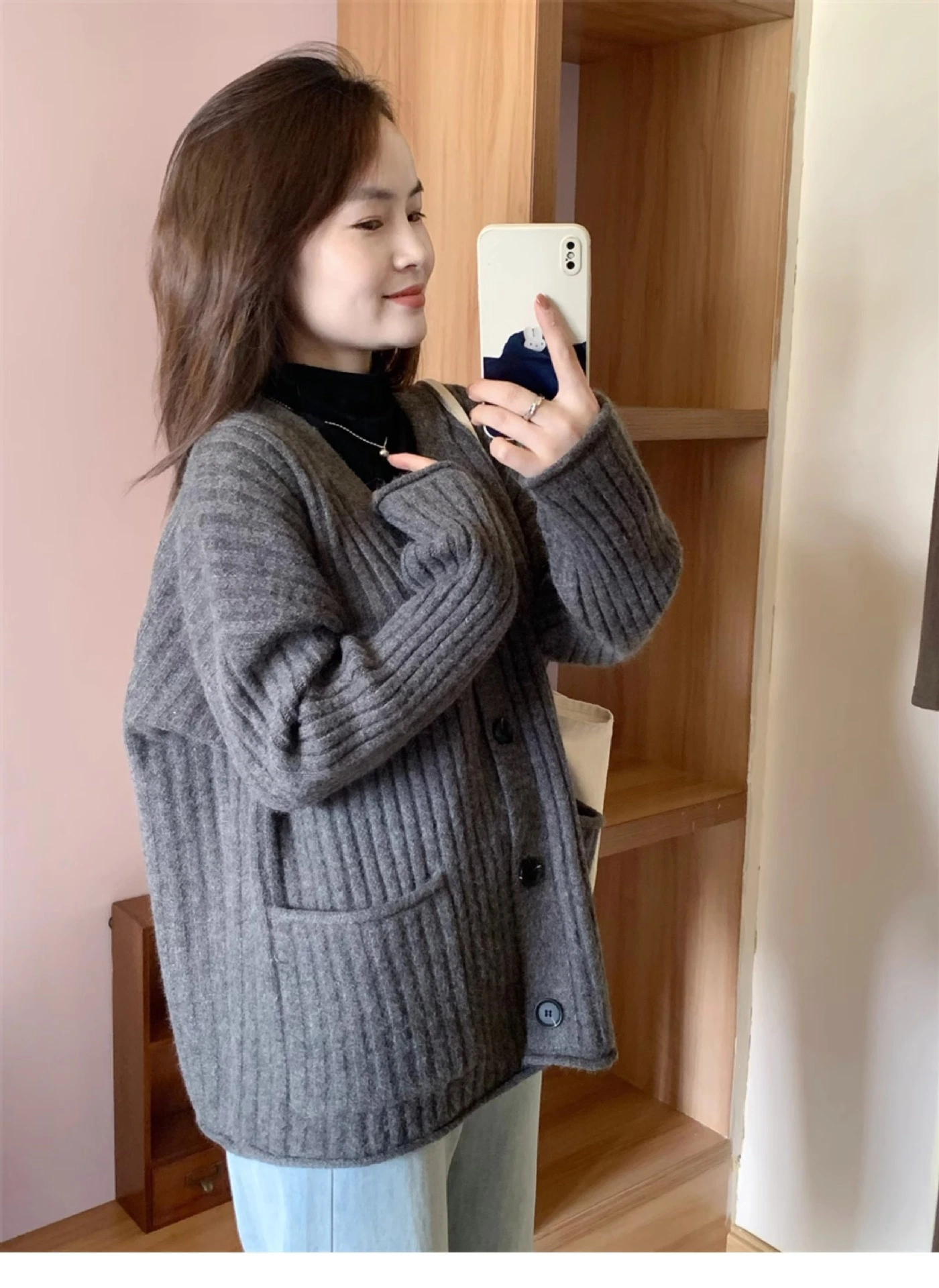 Nnr Winter New V Neck Short Bat Cardigan Long Sleeve Short Ladies Knitted Sweater