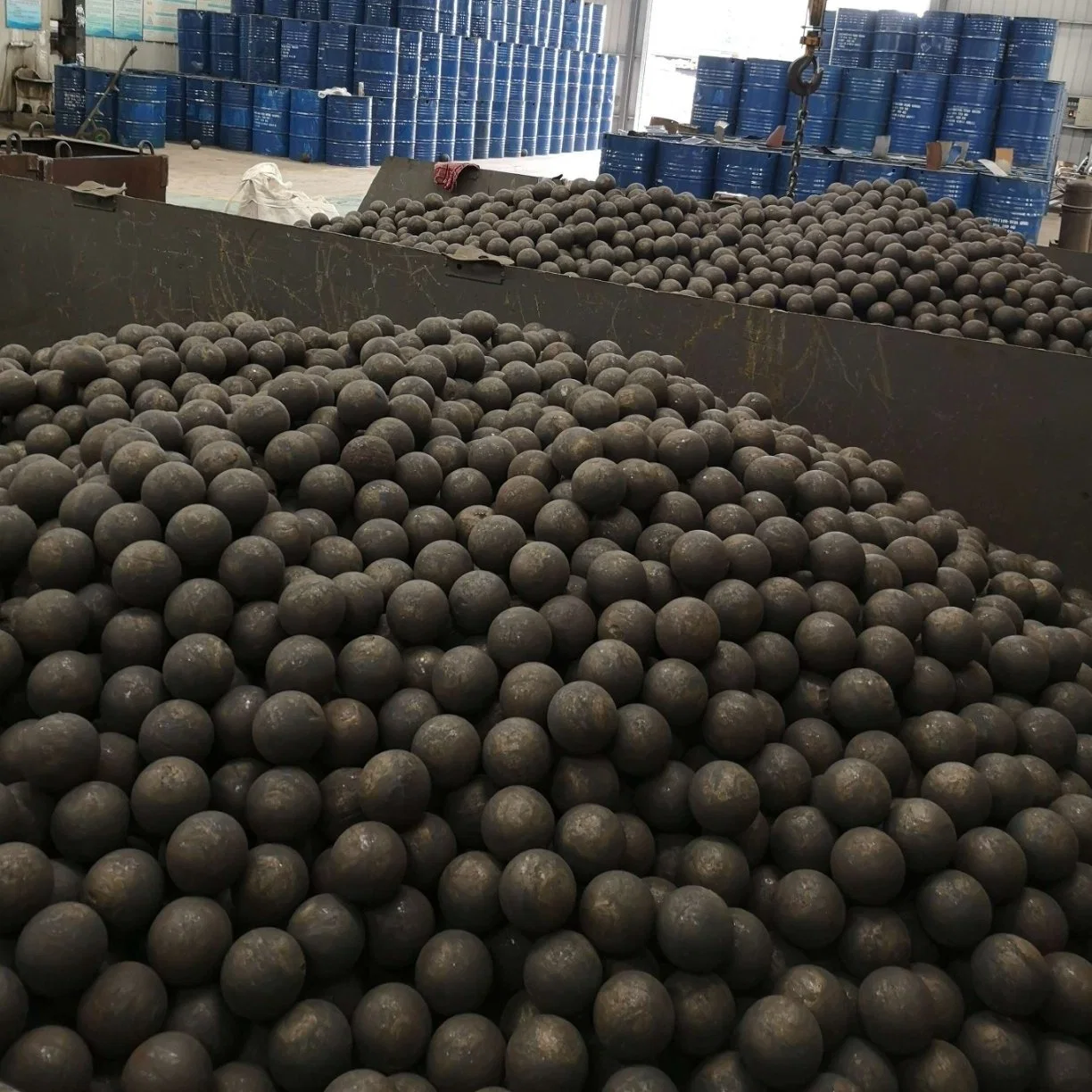 High Cr Cast Iron Grinding Balls Forged Steel Ball for Mine Mills Casting Steel Media