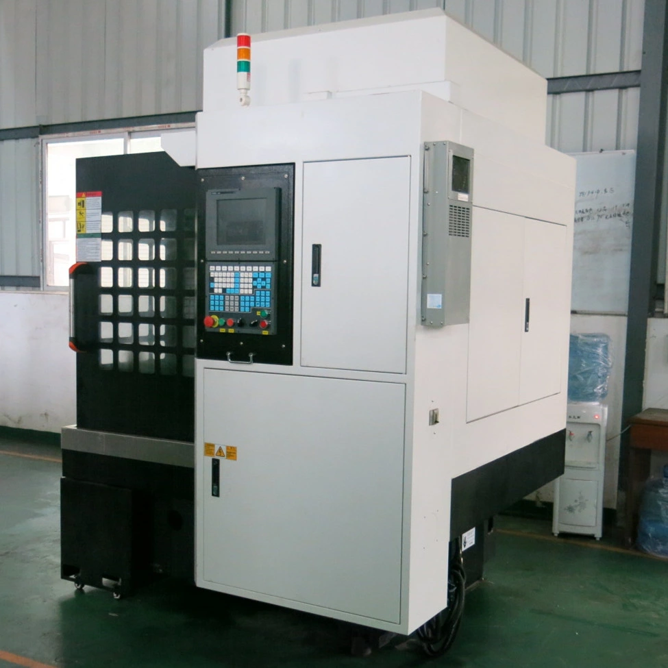 Máquinas de fresagem de pequena dimensão CNC para Engravagem de metal com CE Certificado Vmc650