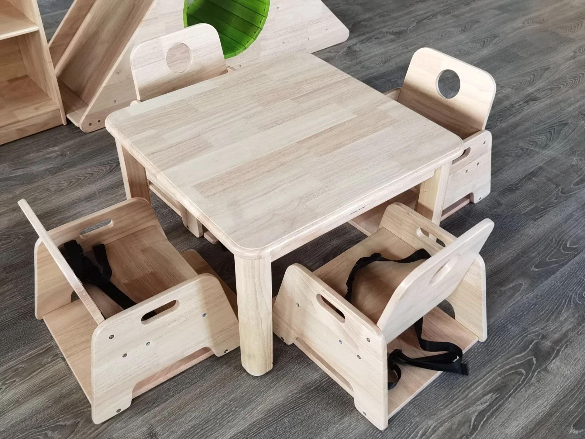 Eco-Friendly Nursery and Daycare Baby Furniture, Kindergarten and Preschool School Classroom Student Furniture, Kids Furniture Wooden Children Furniture