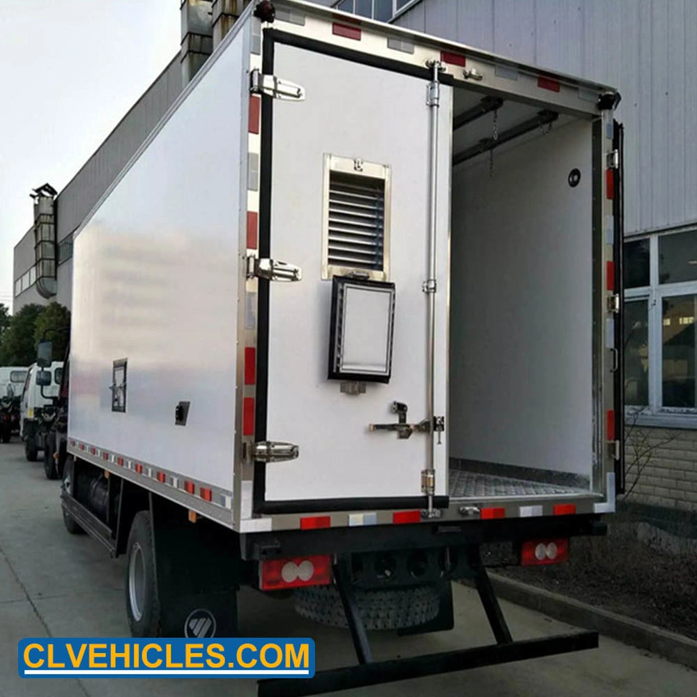 Foton 4X2 6ton sala fría la carne congelada de la carga de camiones de alimentos refrigerados Van