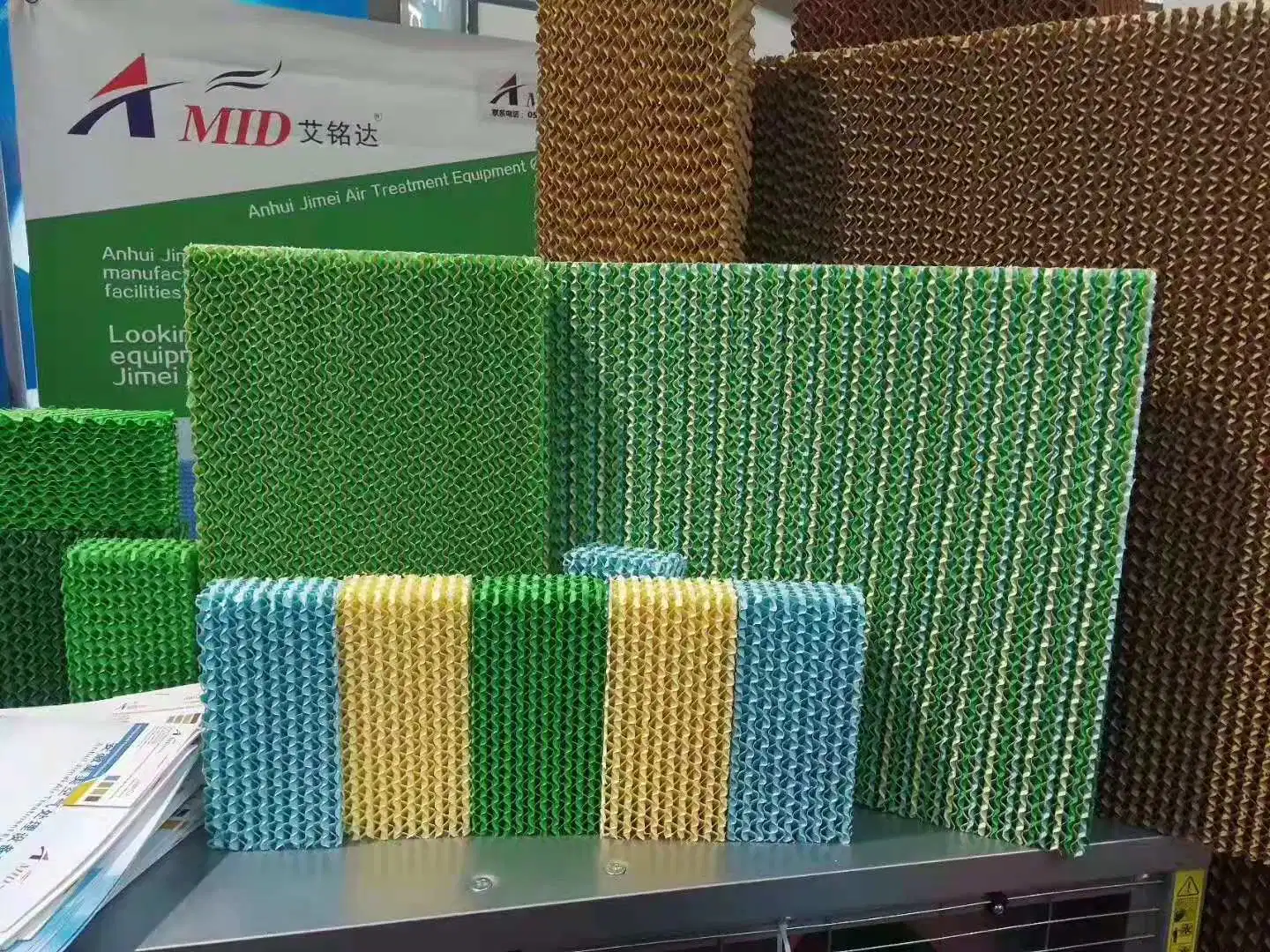 Honeycomb Filter Cooling Pad Price Greenhouse Water Air Honeycomb Paper Evaporate Cooling Pad for Poultry Farm Houses