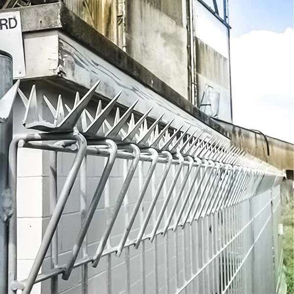 Puerta de la casa de alta seguridad de la industria de diseño de parrilla de la BRC Valla cercas de malla de alambre soldada de acero de la parte superior del rodillo de esgrima ganado terreno cercado de diseño de la puerta principal de hierro forjado