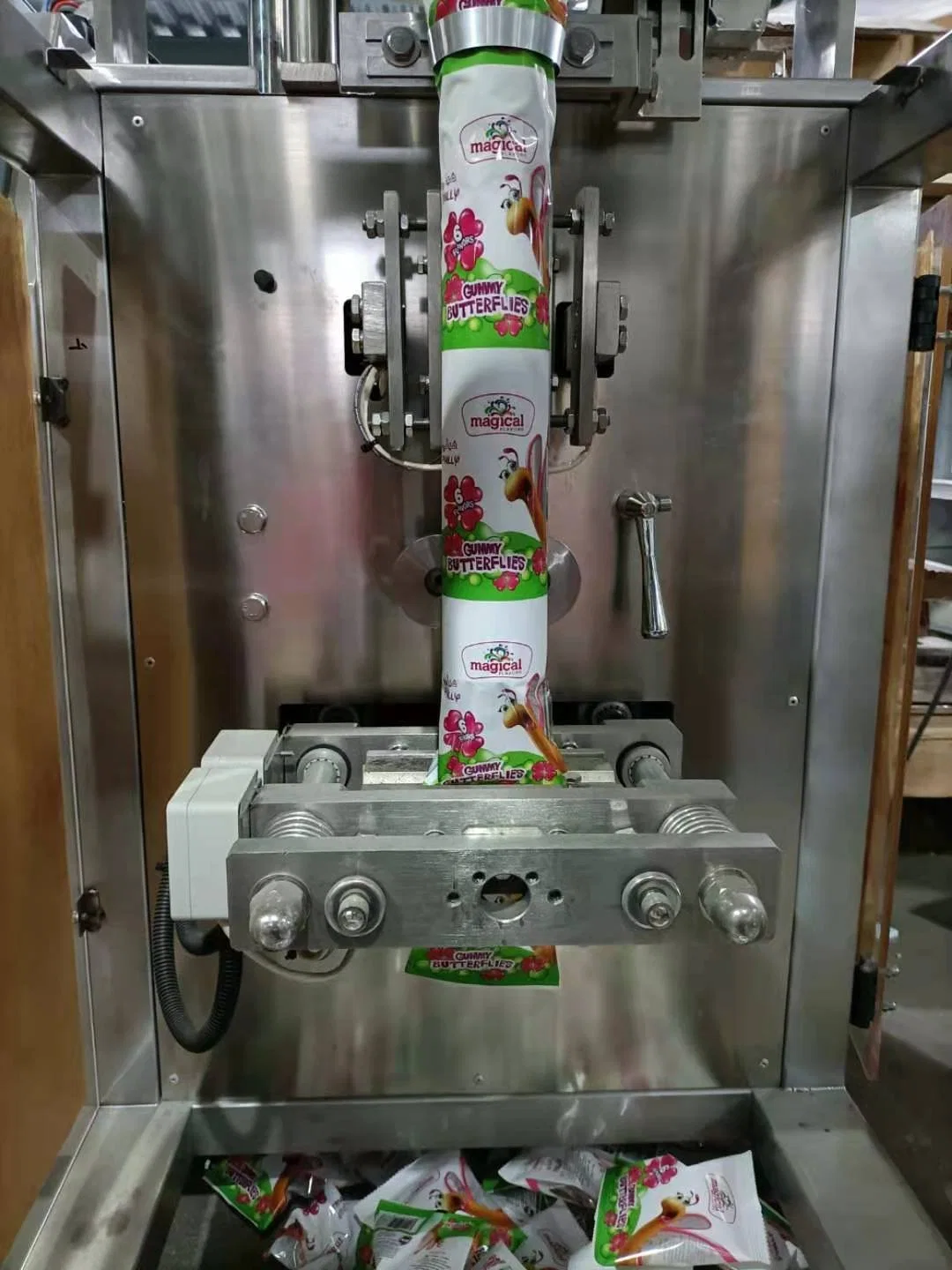 Automatic New Generation Tea Bag with Thread and Tag Packing Machine for Coffee/Tea