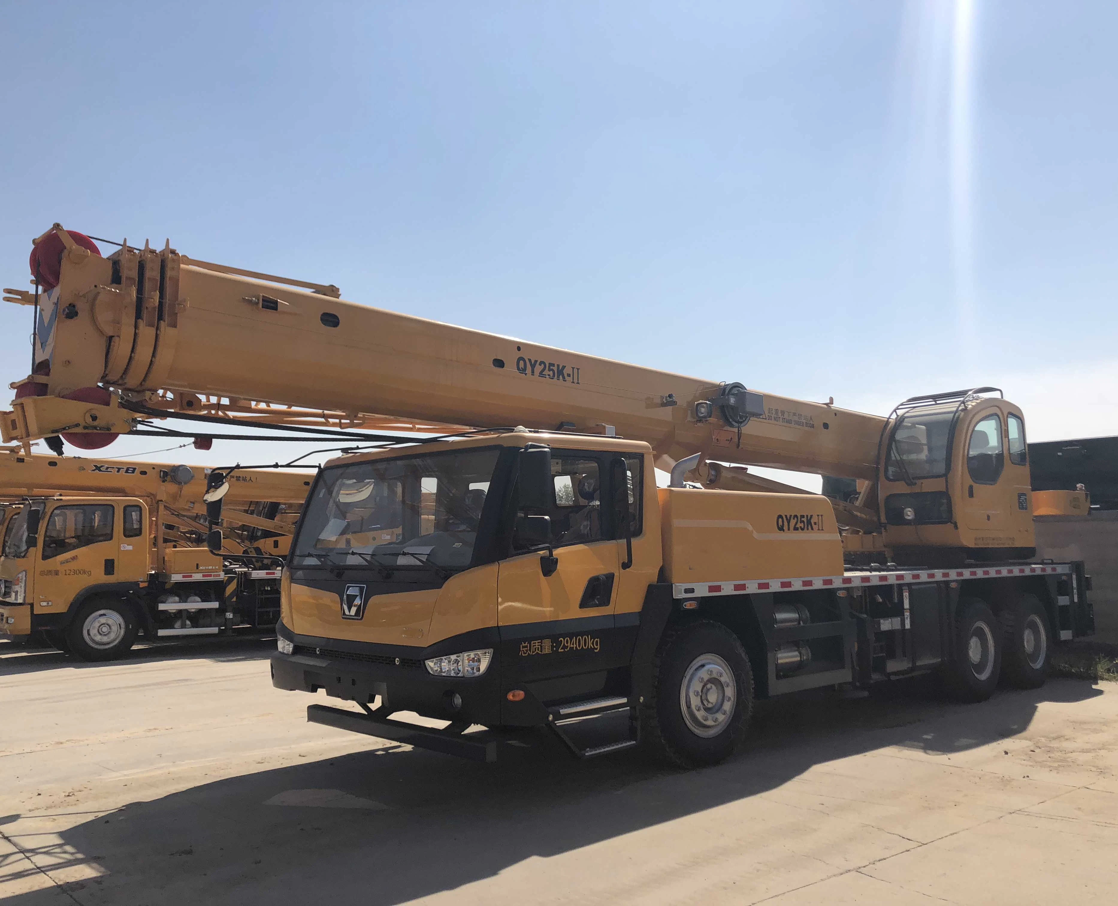 High Operating Efficiency 25ton Telescoping Boom Mobile Crane Qy25K-II