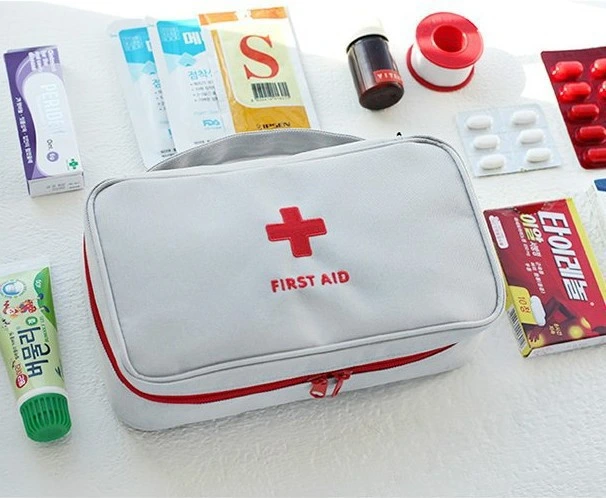 Économique Accueil urgence trousse de premiers soins Survival extérieur Camping Wound Soins