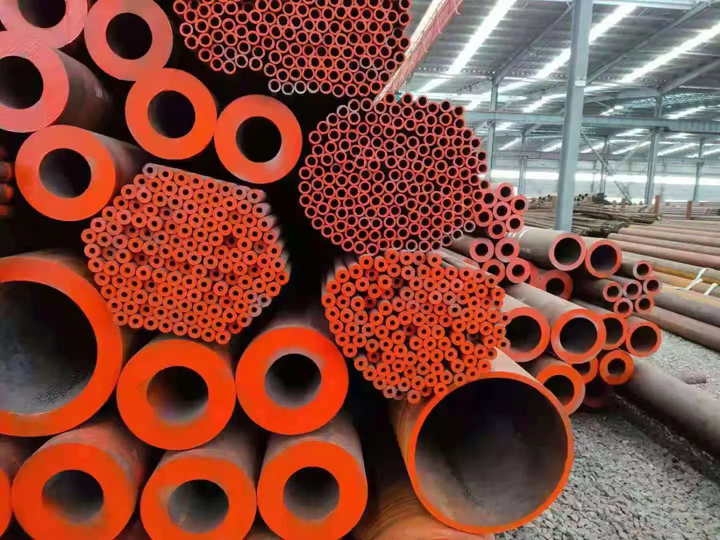 ASTM A106 A53b A335 A333 Carbon Steel Seamless Pipe Tube