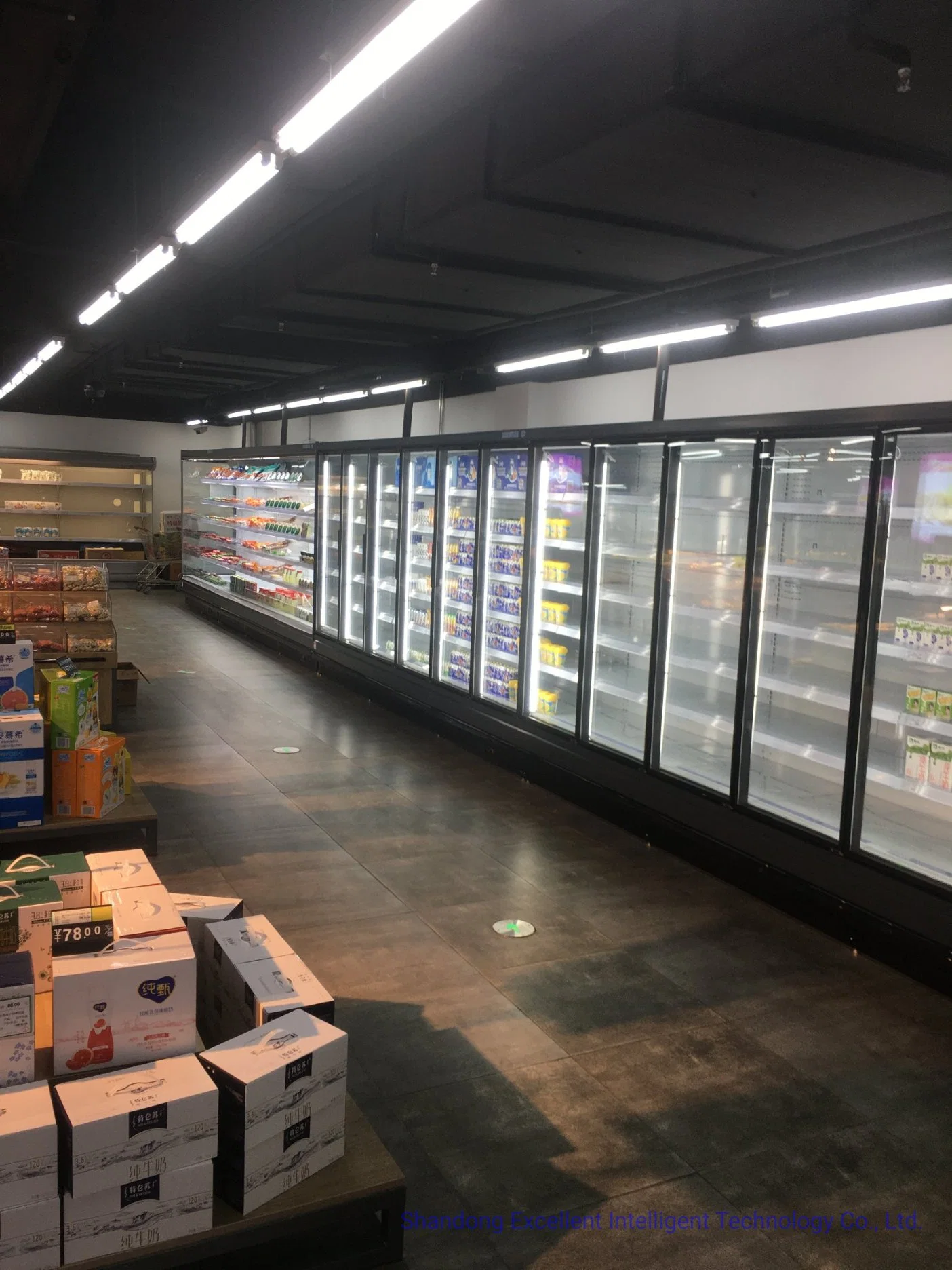 115V/220V/380V/400V Efficient Preserved Capacity Glass Door Refrigerator Supermarket Fruit Display Freezers Refrigerator