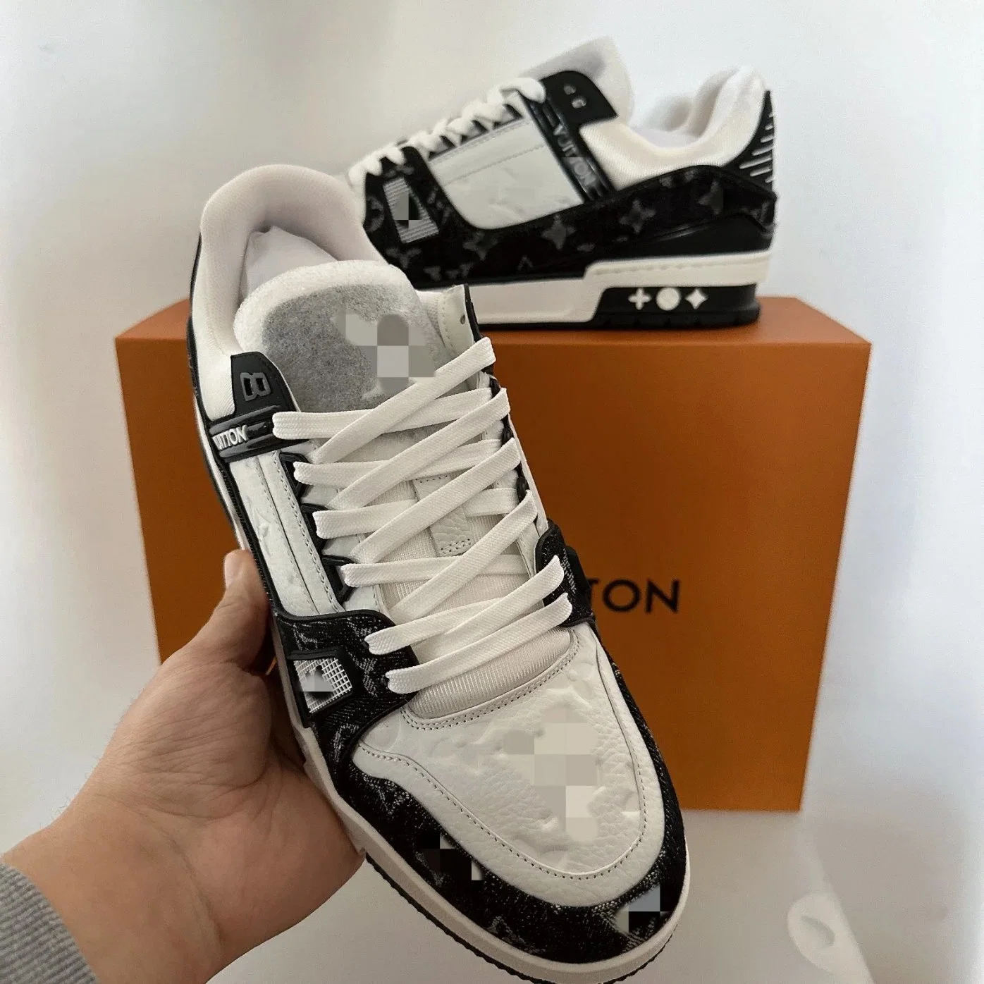 Designer L@Vs Luxury Brand Basketball Shoes Panda Color Matching Men&prime; S and Women&prime; S Sports Sneakers Fashion Casual Shoes Running Shoes