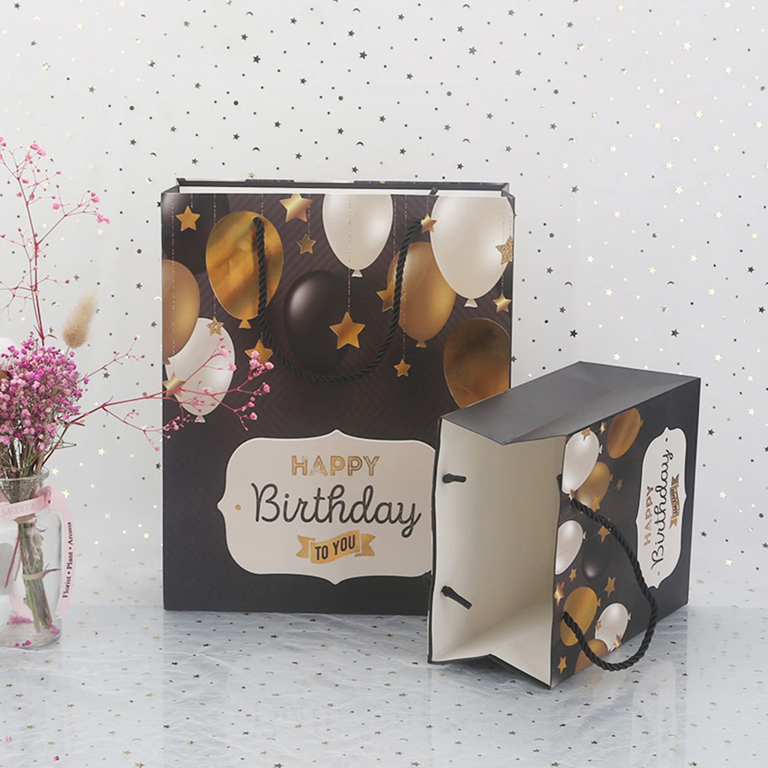 250g White Cardboard Printing Fashion Gold Balloons Stars Black Birthday Gift Bag and Color Customized Party Gift Paper Bag