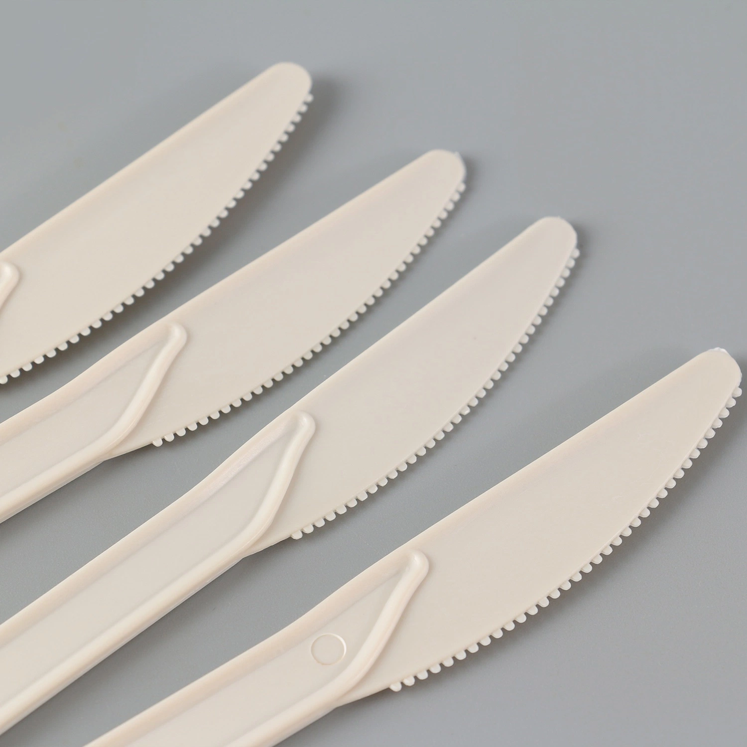 Utensílios de mesa biodegradáveis Talheres biodegradáveis Produtos descartáveis Colher, garfo e faca de plástico PLA