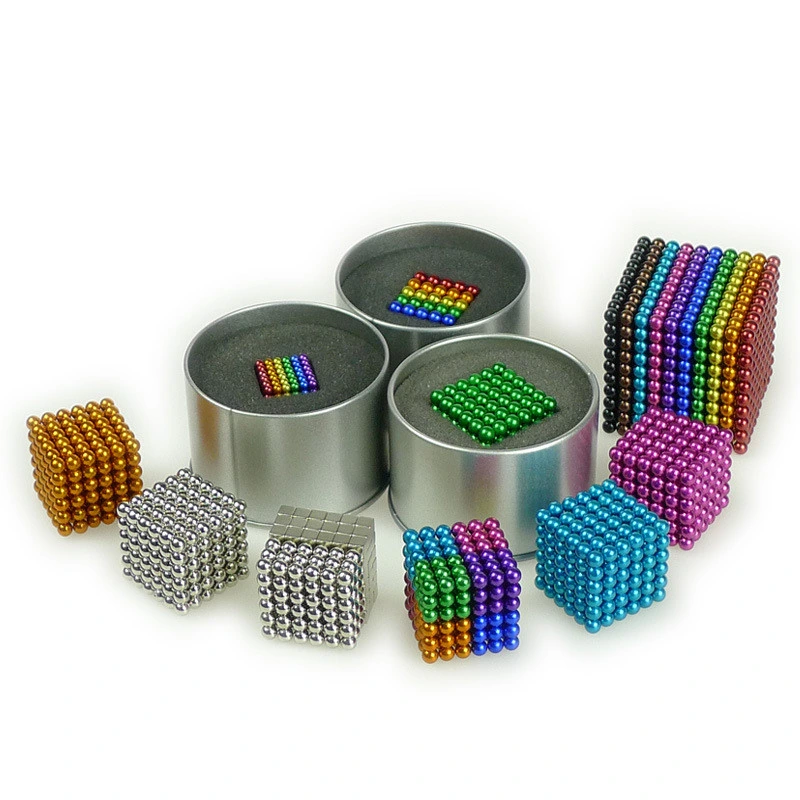 Les élèves des écoles pour l'éducation les jouets magnétiques pour les enfants des blocs de construction DIY Assemblée boules magnétiques