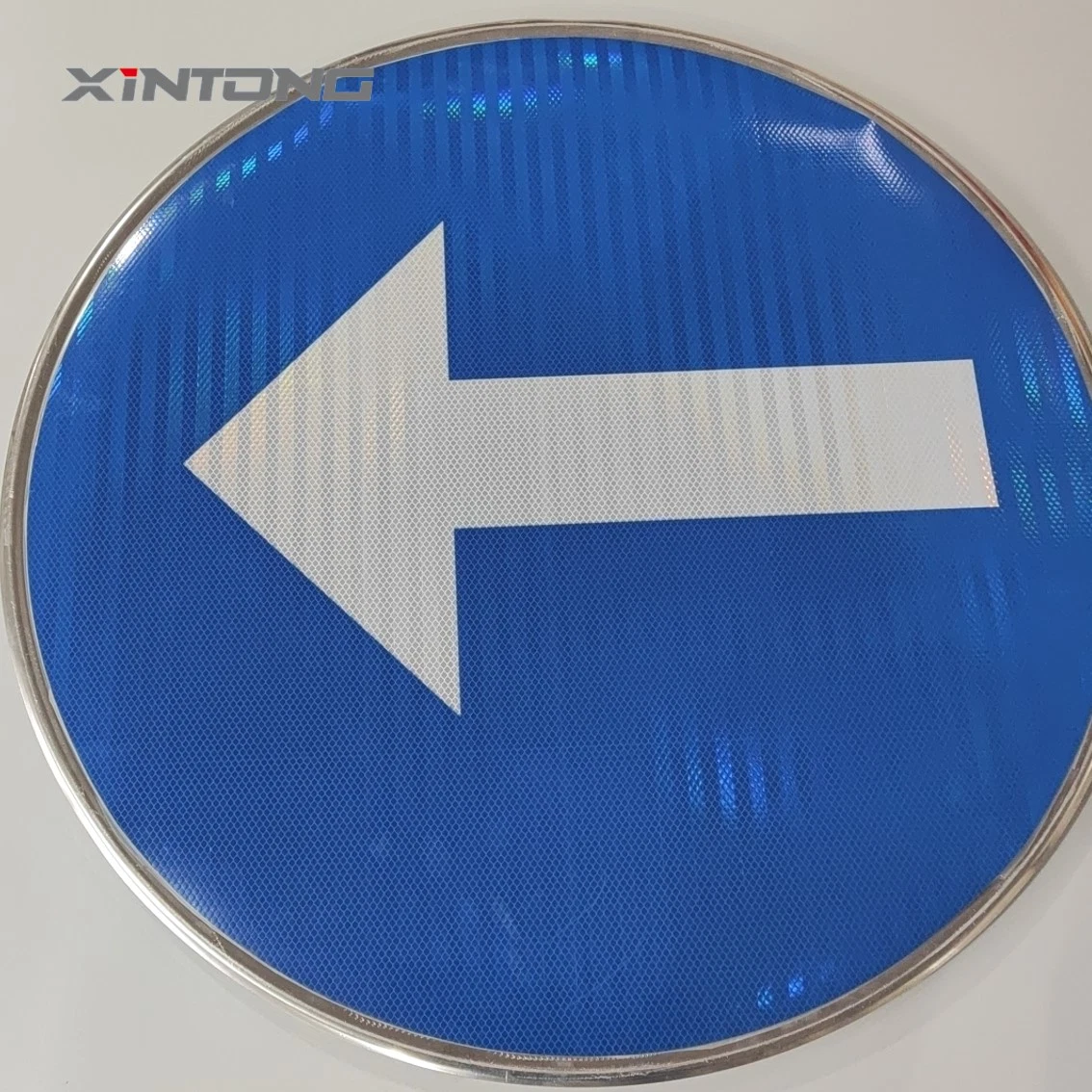 Xintong Portable High Quality Crossroads Sheeting Circle Aluminum Traffic Warning Board