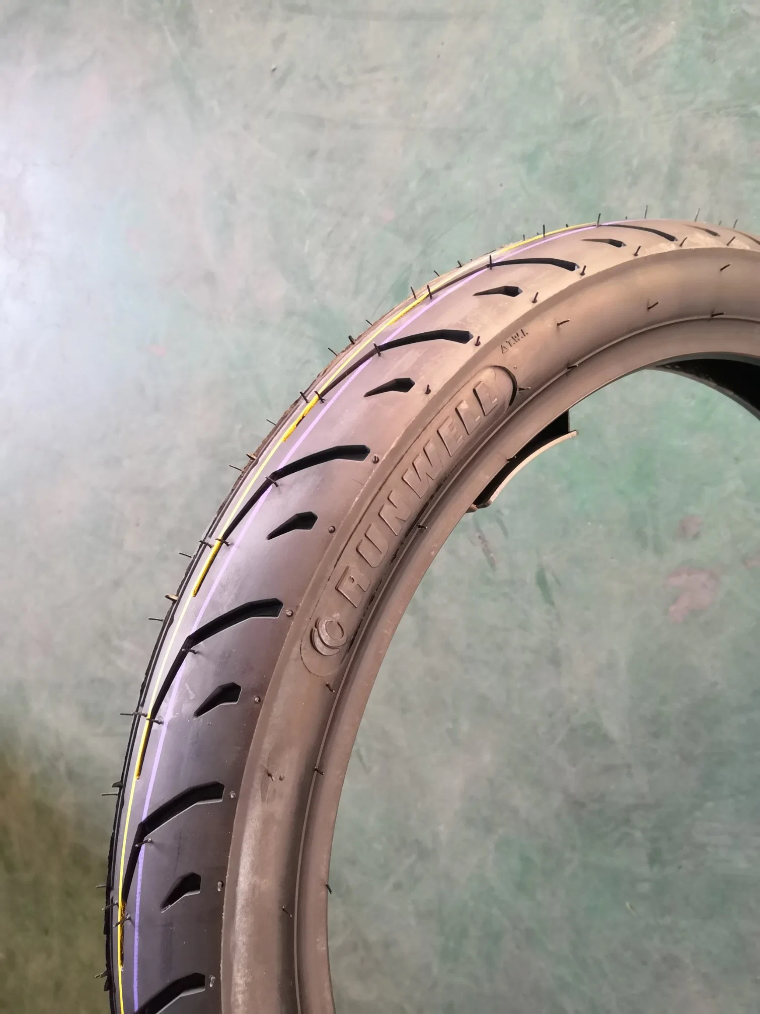 Motorcycle Front Tires (80X80X17 90/80-17 80/90-17 80/90-18)