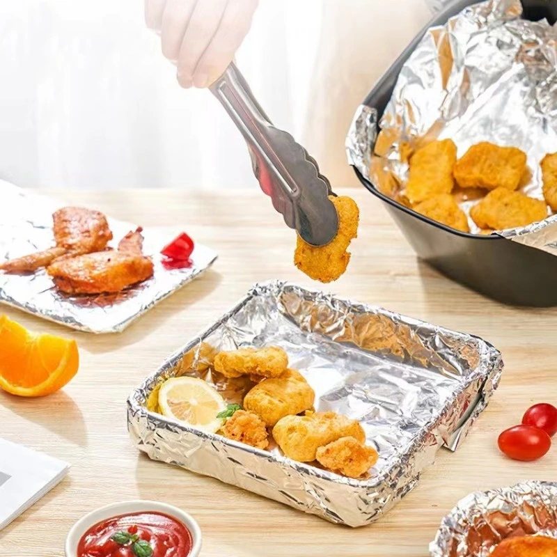 Papier d'aluminium pour la cuisson au four, le barbecue, la grille et la cuisson en feuille de papier d'aluminium.