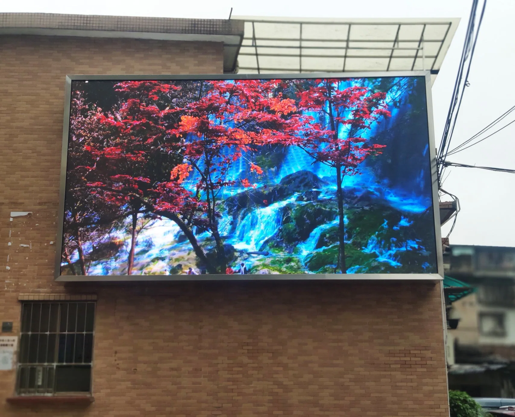 High Brightness LED Display Panel Full Color P2.5 Outdoor Big Screen for Advertising