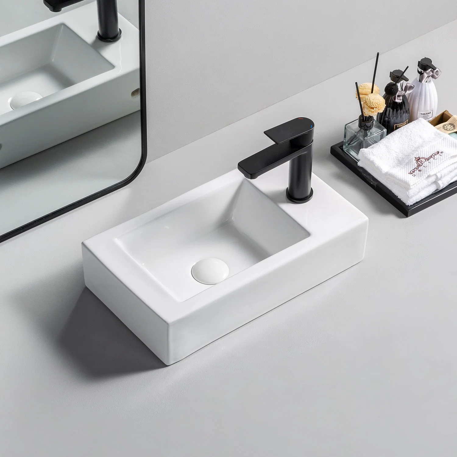 Commercial Ceramic Sanitary Ware Public Bathroom Sinks Round Shape Table Top Wash Basin for Hotel