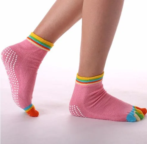 Mehrfarbige, Rutschfeste Pilates-Yoga-Socken Mit Fünf Zehenbereich