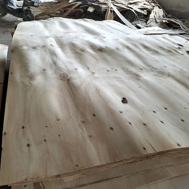 Pine Wood Rotary Cutting 950mm * 1880mm * 1.7mm Grade Cc Pine Veneer for Plywood Core