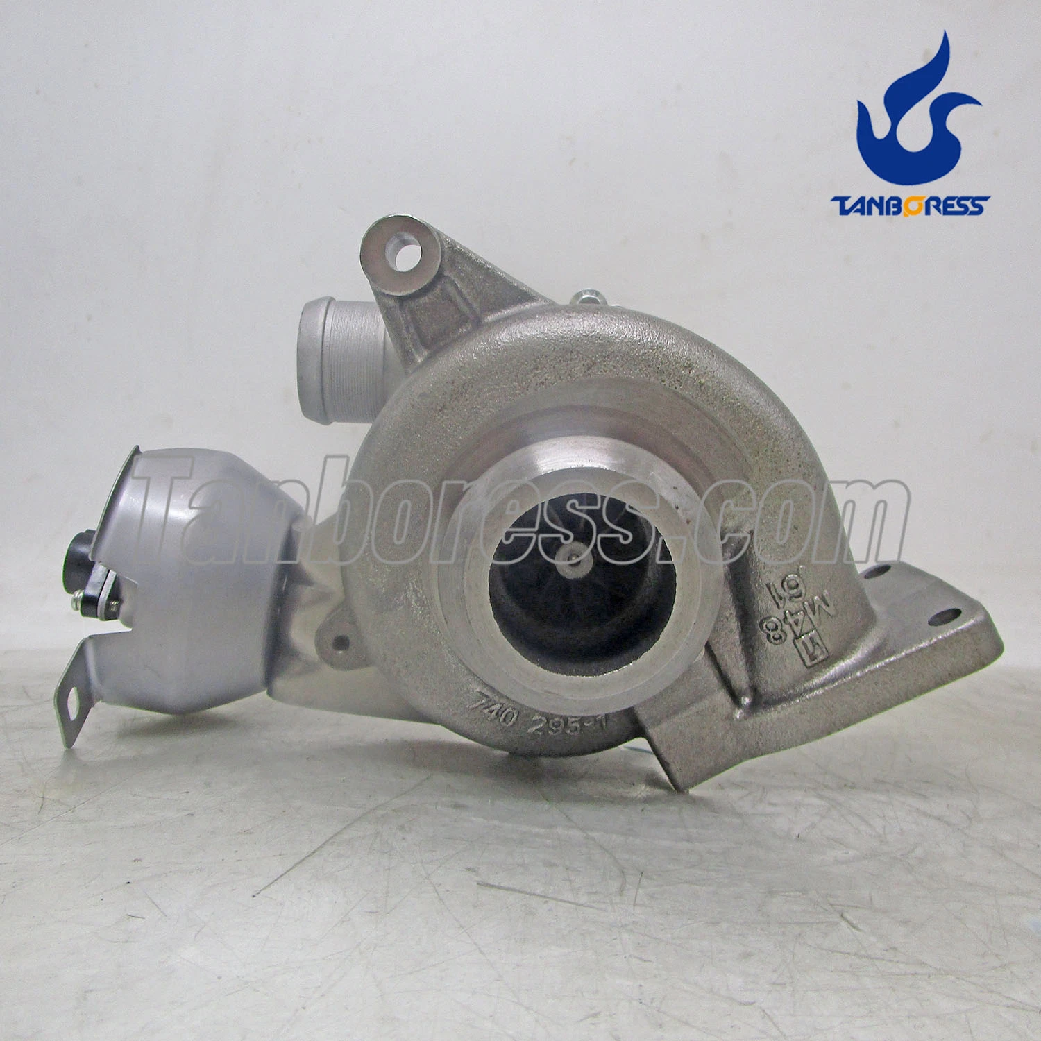 Ford Volvo GTA1749V DW10BTED  DW10BTED4S QXWA QXWB UFWA D4204T 760774-0002 turbocharger