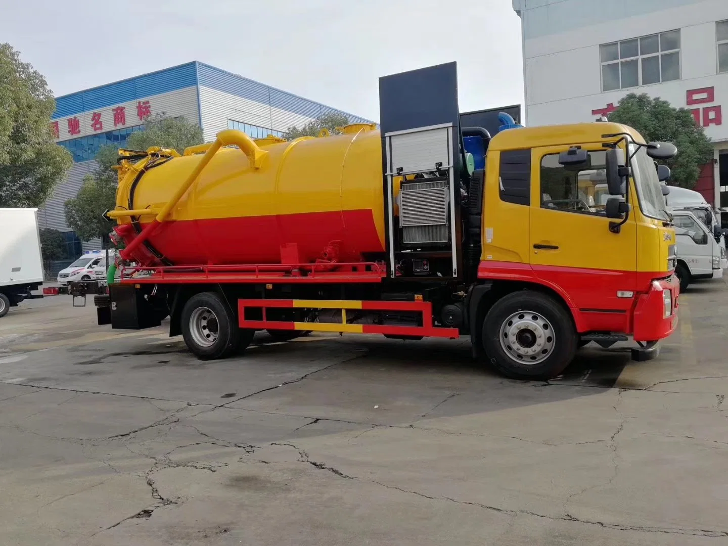 12-18cbm Sewer Cleaning Jetting Tank Truck Vacuum Sewage Suction Truck Factory Sale