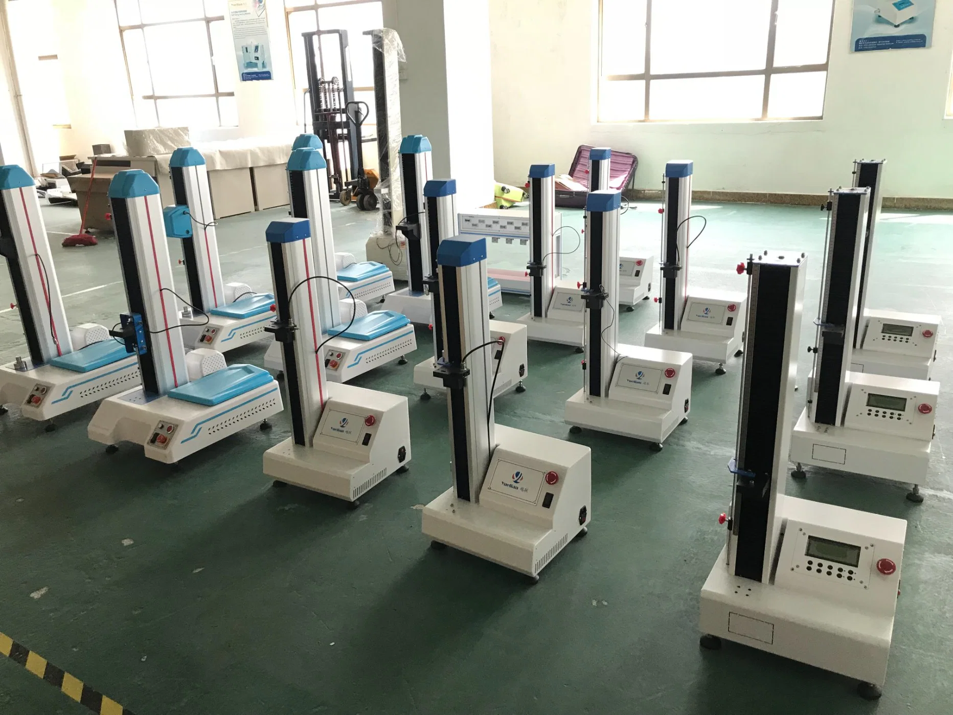 Universal Material Test/Testing Machine for Lab/Laboratory Equipment/Instrument