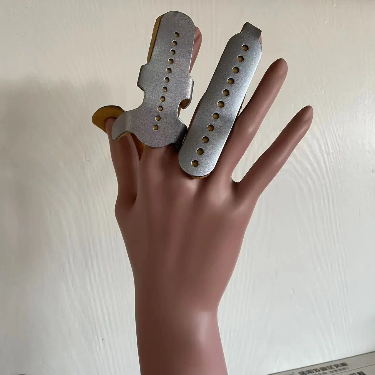 Fingerschiene Formbar Kunststoff Handschiene Schmerzlinderung Fingerstütze