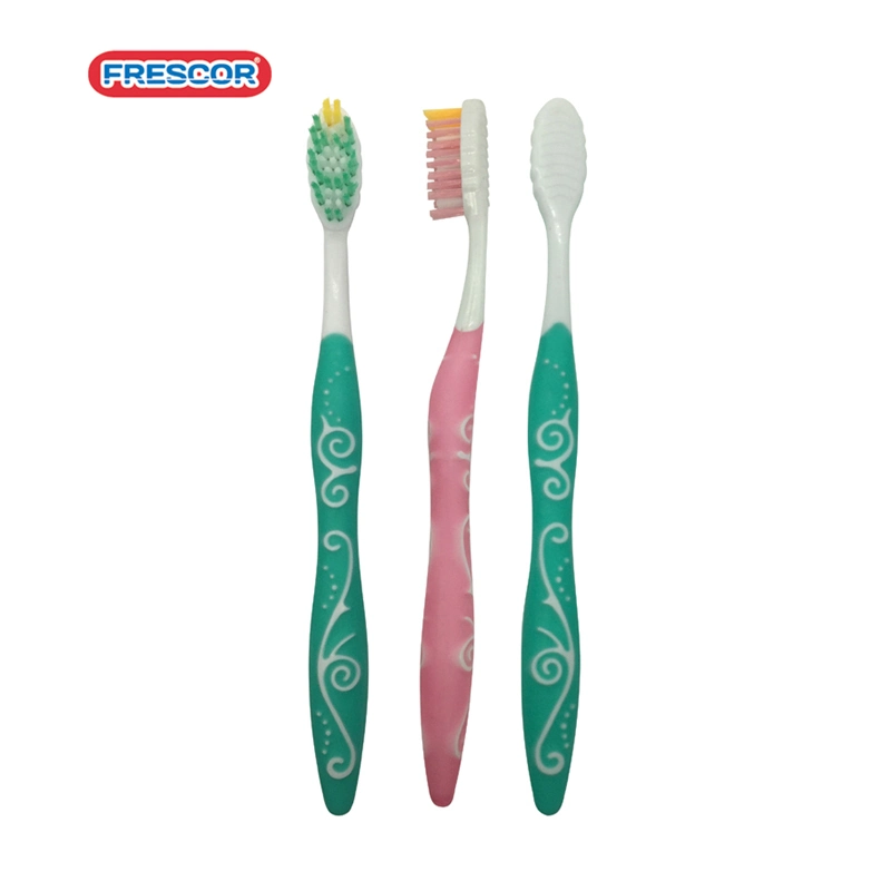 Personalizadas OEM colorido de nylon suave PP adultos Cuidado Bucal, fabricante de productos cepillo cepillo de dientes