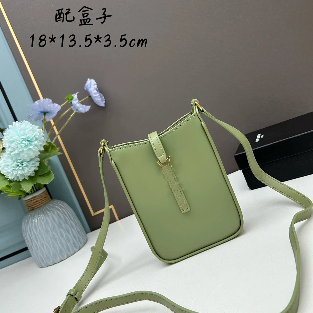 Top Grade Quality Mobile Phone Bags Fashionable Crossbody Bags Cellphone Pouch